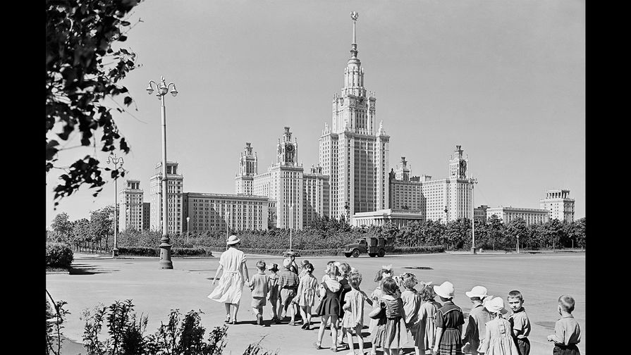 Главное здание МГУ имени Ломоносова, 1960&nbsp;год