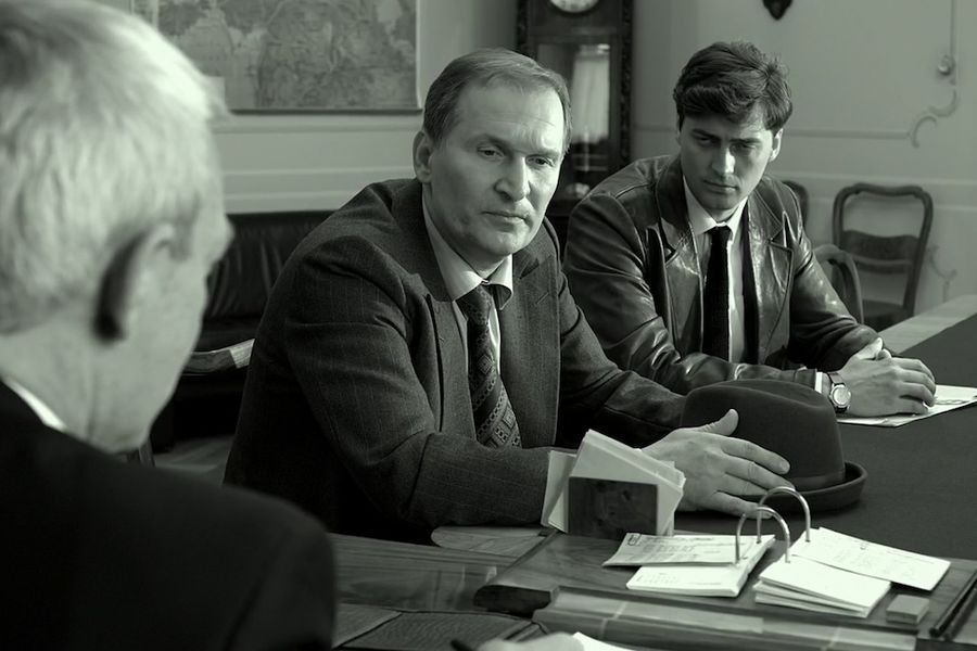 В&nbsp;фильме &laquo;Конец прекрасной эпохи&raquo; (2015) Добронравов исполнил одну из&nbsp;главных ролей &mdash; фотокорреспондента Михаила Жбанкова. Под&nbsp;«прекрасной эпохой» в&nbsp;экранизации рассказов Сергея Довлатова понимаются десять лет после смерти Сталина