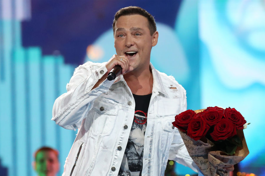 Юрий Шатунов во время выступления, 2021&nbsp;год