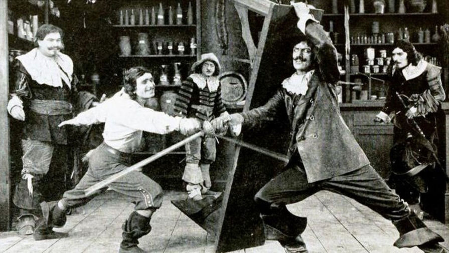 Дуглас Фэрбенкс в&nbsp;фильме «Три мушкетера» (1921)