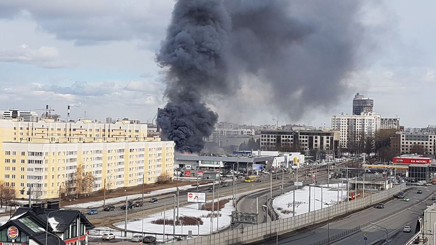 Пожар в&nbsp;автосалоне в&nbsp;Санкт-Петербурге, 28 марта 2018 года