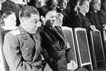 Сын Иосифа Сталина Василий с супругой Екатериной Тимошенко на церемонии прощания с И. В. Сталиным, 1953 год
