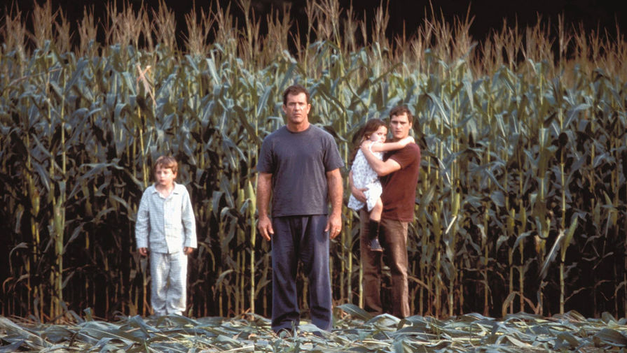 Кадр из фильма «Знаки» (2002)