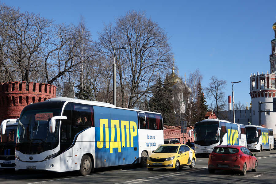 У&nbsp;Новодевичьего кладбища в&nbsp;Москве, где проходят поминки по&nbsp;лидеру ЛДПР Владимиру Жириновскому, 14&nbsp;апреля 2022&nbsp;года