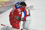 Вратарь сборной России Игорь Шестеркин