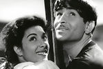Наргис и Радж Капур в фильме «Бродяга» (1951)