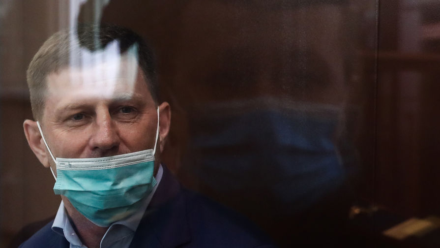 Губернатор Хабаровского края Сергей Фургал в Басманном суде Москвы, 10 июля 2020 года