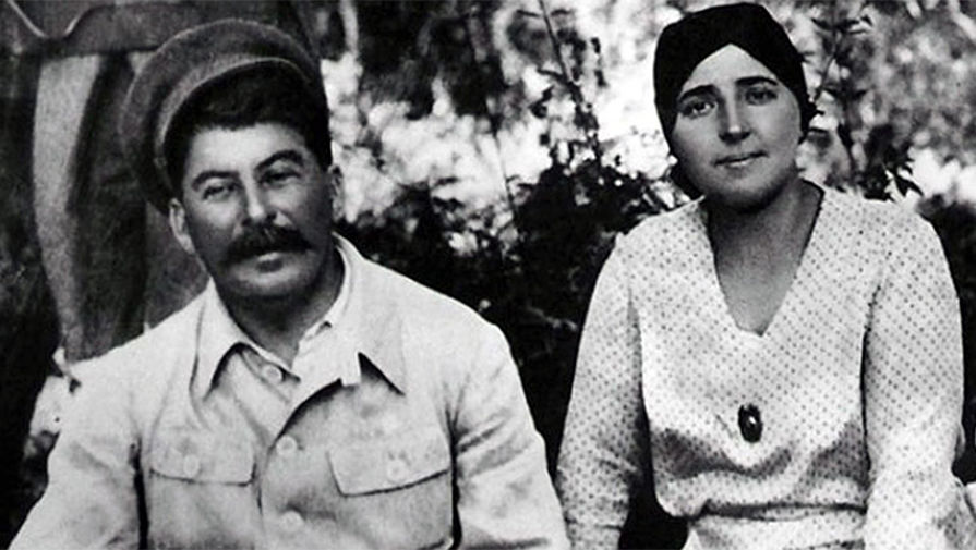 Иосиф Сталин и его жена Надежда Аллилуева, 1932&nbsp;год