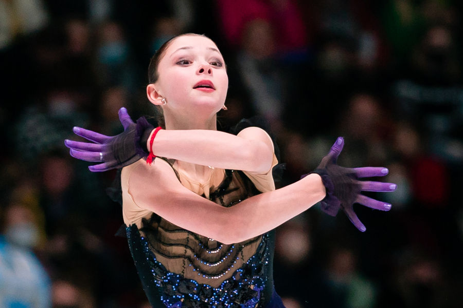 Софья Самоделкина выступает в&nbsp;произвольной программе на&nbsp;чемпионате России &mdash; 2022