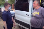 Во время обысков у Игоря Кокунова (кадр из видео)