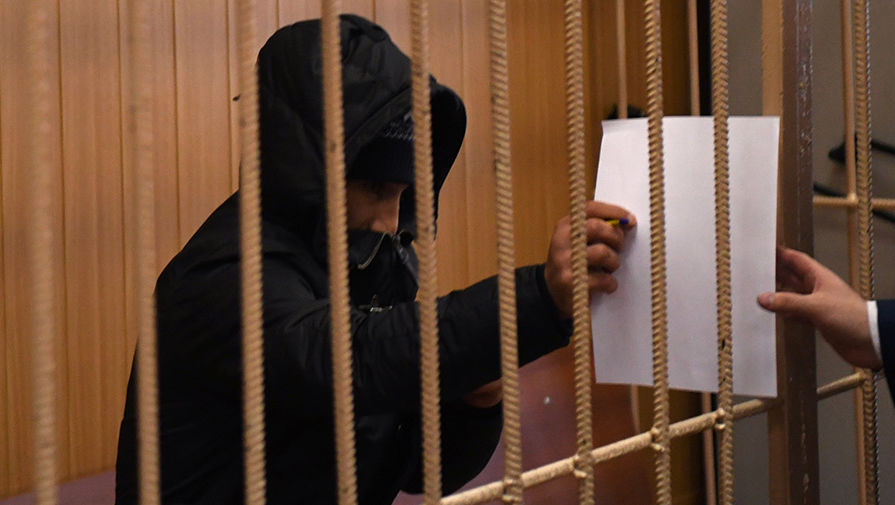 Подозреваемый в хулиганстве Омар Омаров в Тверском суде Москвы, 10 января 2017 года