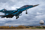 Истребитель-бомбардировщик Су-34 на авиабазе Хмеймим