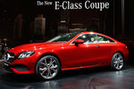 Mercedes-Benz E-Class Coupe на мотор-шоу в Детройте, 9 января 2017 года