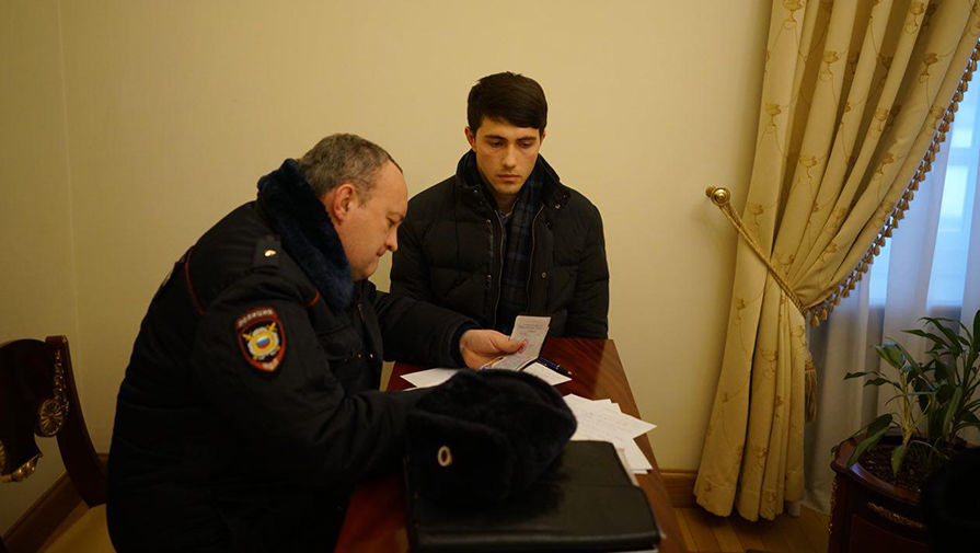 Напавший на Ксению Собчак Алан Дзуцев, 4 марта 2018 года