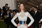 Алессандра Амброзио в Balmain
