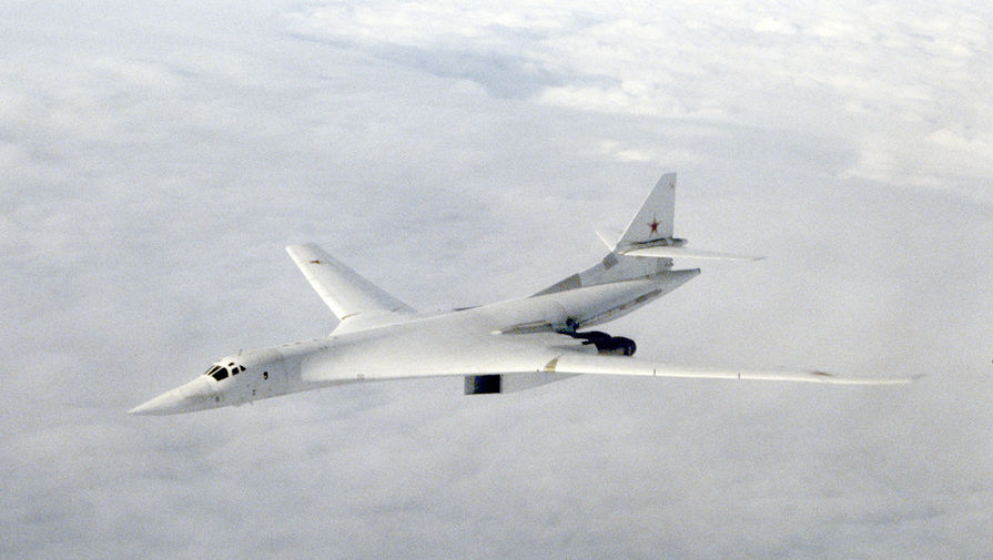 Советский сверхзвуковой стратегический бомбардировщик Ту-160 в&nbsp;воздухе, 1989&nbsp;год