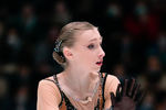 Софья Муравьева выступает в произвольной программе на чемпионате России — 2022