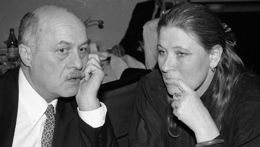 Станислав Говорухин и актриса Людмила Зайцева в ресторане «Славянский базар», 1992 год