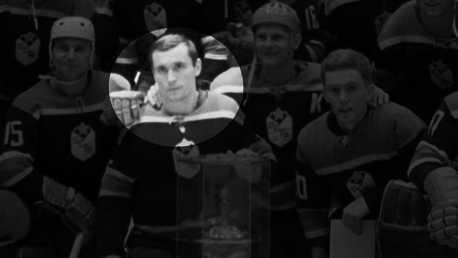 688432 01.01.1968 Команда &laquo;ЦСКА&raquo; с&nbsp;призом газеты &laquo;Советский спорт&raquo;: слева направо в&nbsp;первом ряду Владимир Лутченко, Евгений Мишаков, Юрий Моисеев, Виктор Толмачев, Вениамин Александров, Александр Пашков, Валерий Харламов, Анатолий Фирсов. Слева направо во втором ряду Владимир Брежнев, Виктор Полупанов, тренер Борис Кулагин, Олег Зайцев, Александр Рагулин, Борис Михайлов, Владимир Петров, тренер Константин Локтев, Александр Смолин, Анатолий Ионов, Игорь Ромишевский, Юрий Шаталов, Виктор Кузькин, старший тренер Анатолий Тарасов. Долягин/РИА Новости
