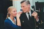 <b>6-место. «Благословите женщину» (2003)</b>
<br><br>
Тяжелая ретродрама Станислава Говорухина — о молодой девушке, беспрекословно любящей военного с непростым характером. Дебют 20-летней Светланы Ходченковой, сделавший ее огромной звездой. 