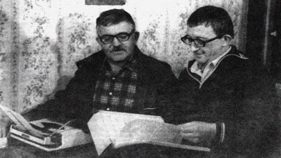 Аркадий и Борис Стругацкие, архивный снимок с официального сайта