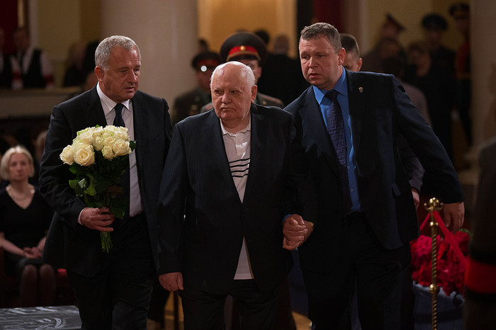 Бывший президент СССР Михаил Горбачев во время церемонии прощания с&nbsp;политиком Евгением Примаковым в&nbsp;Колонном зале Дома союзов
