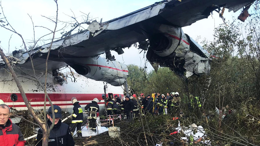 На&nbsp;месте аварийной посадки самолёта под&nbsp;Львовом, 4 октября 2019 года
