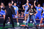 Сиара выступает на церемонии Kids' Choice Sports Awards при поддержке бойфренда