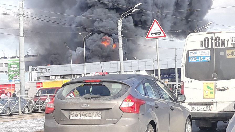 Пожар в автосалоне в Санкт-Петербурге, 28 марта 2018 года