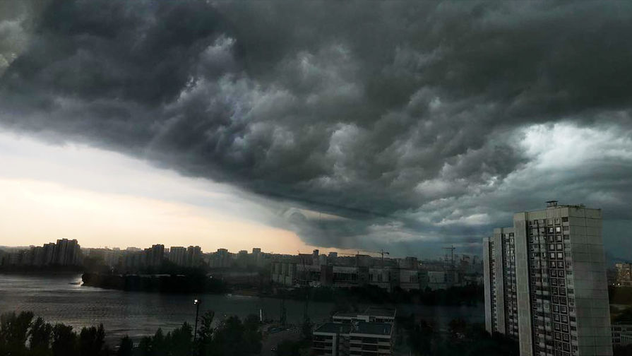 Во время непогоды в&nbsp;Москве, 15 августа 2018 года