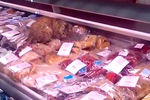 Кошка Матроскина, съевшая морепродуктов на 60 тысяч рублей в аэропорту Владивостока
