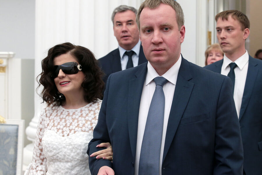 Диана Гурцкая с&nbsp;супругом Петром Кучеренко перед&nbsp;началом встречи с&nbsp;президентом РФ Владимиром Путиным в&nbsp;Кремле, 2017&nbsp;год