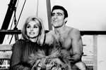 Майк Генри и Шэрон Тейт со львом по кличке Майор, 1965 год