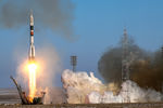 Пуск ракеты-носителя «Союз-ФГ» с транспортным пилотируемым кораблем «Союз МС-07» с космодрома «Байконур»