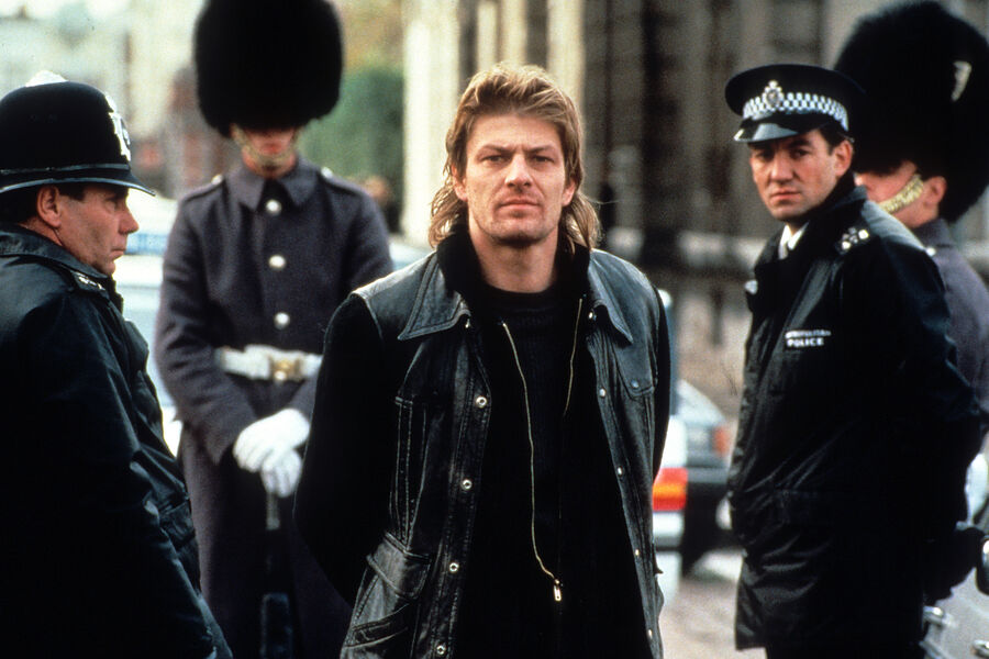 Кадр из&nbsp;фильма «Игры патриотов» (1992)