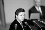 Председатель Верховного Совета РФ Руслан Хасбулатов выступает на cессии Верховного Совета России, 1991 год
