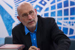 Писатель Борис Акунин во время международной книжной выставки-ярмарки на ВДНХ, 2014 год