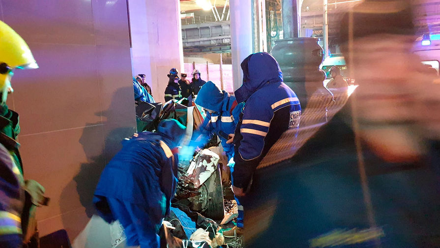 На месте ДТП в Локомотивном проезде в Москве