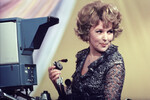 Вера Васильева на съемках музыкальной телепередачи «Бенефис», 1978 год