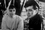 Актеры Лариса Лужина и Вячеслав Тихонов в фильме «На семи ветрах» (режиссер Станислав Ростоцкий), 1962 год 
