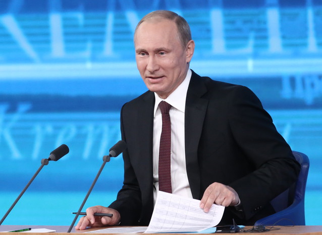 Владимир Путин во время пресс-конференции в ЦМТ