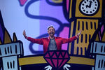 Диджей Дэвид Гетта во время выступления на MTV Europe Music Awards в Лондоне, 12 ноября 2017 года