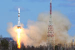 28 апреля 2016 года. Ракета-носитель «Союз-2.1а» с российскими космическими аппаратами «Ломоносов», «Аист-2Д» и SamSat-218 во время запуска со стартового комплекса космодрома Восточный