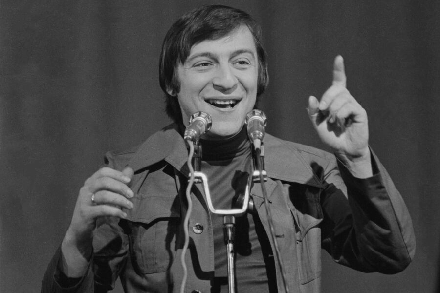 Геннадий Хазанов в&nbsp;спектакле &laquo;Мелочи жизни&raquo;, 1979&nbsp;год