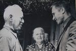 Писатель с Василием Шукшиным на съемках фильма «Они сражались за Родину»