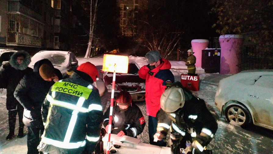 На&nbsp;месте пожара в&nbsp;девятиэтажном жилом доме в&nbsp;Екатеринбурге, 12&nbsp;января 2021&nbsp;года