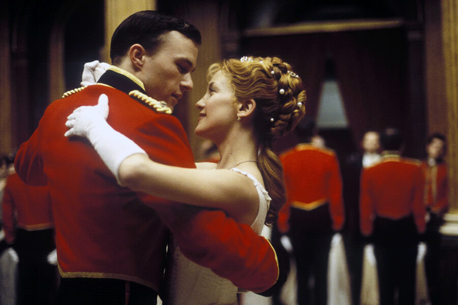 Кадр из&nbsp;фильма «Четыре пера» (2002)