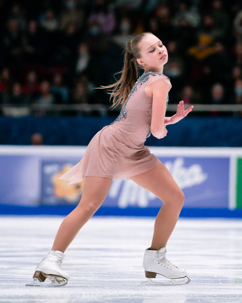 Полина Свириденко выступает в&nbsp;произвольной программе на&nbsp;чемпионате России &mdash; 2022