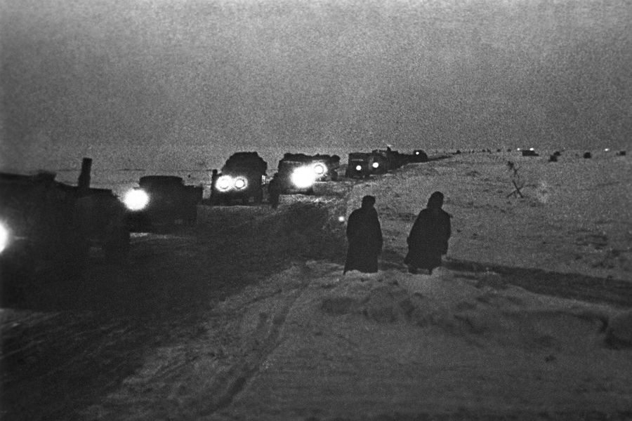 Доставка грузов в&nbsp;осажденный Ленинград по&nbsp;льду Ладожского озера во время Великой Отечественной войны, 1943&nbsp;год 
