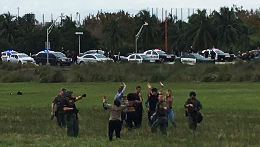 Полиция около&nbsp;аэропорта во Флориде, где произошла стрельба